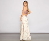 Robe longue en mousseline de soie à motif floral romantique